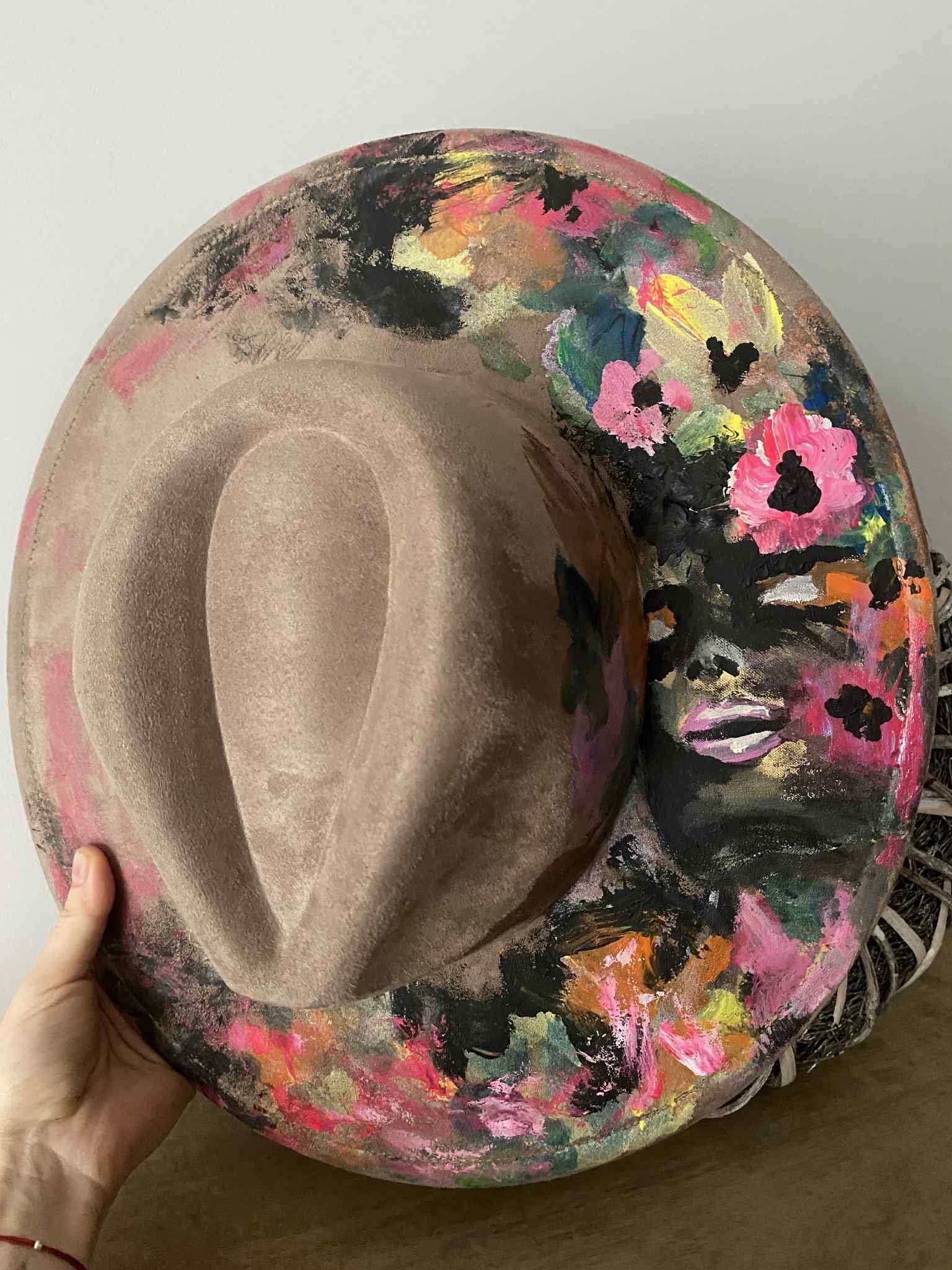 Kapelusz " Miłość" 1