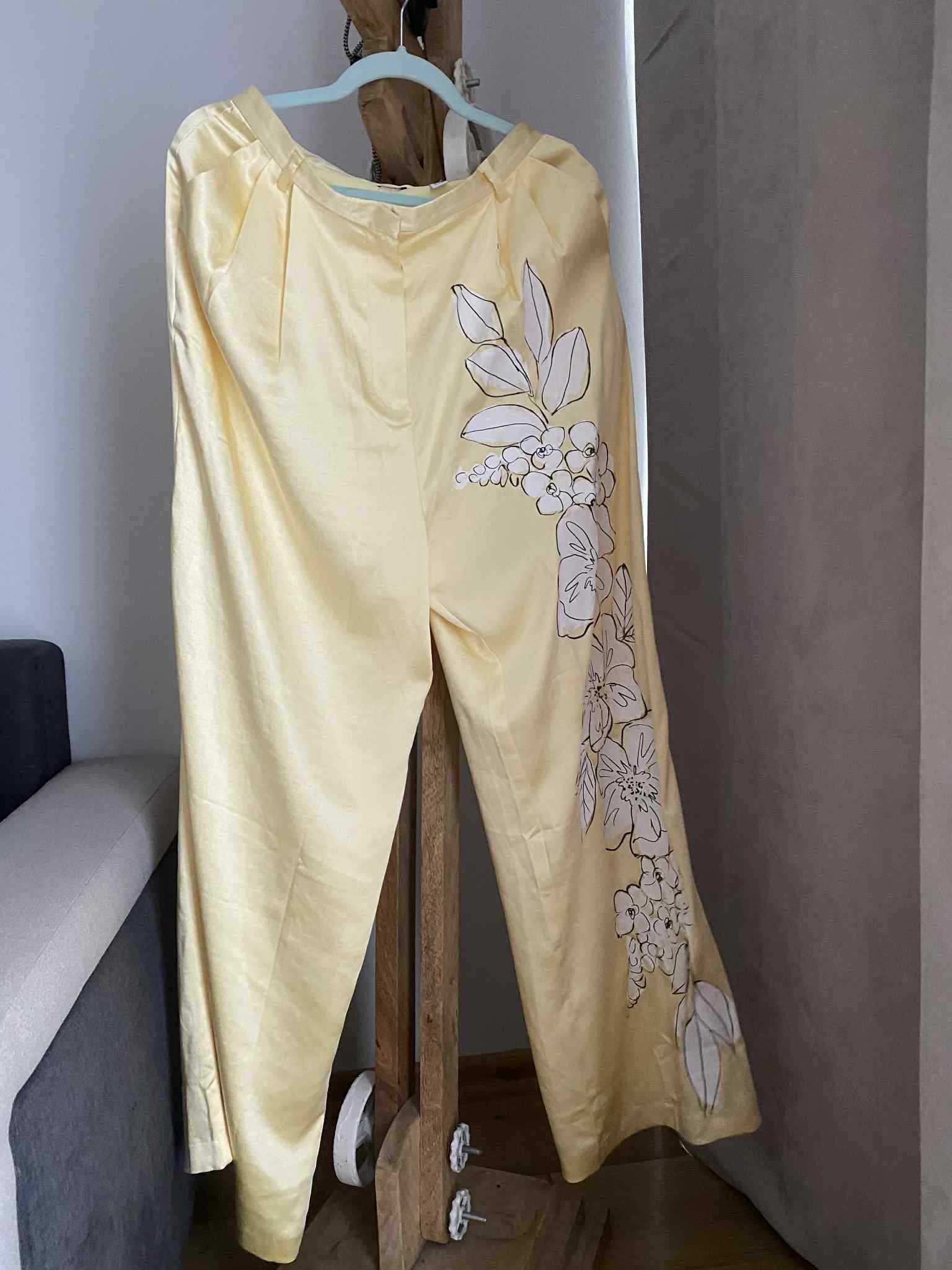 Miodowy garnitur 40/42 2