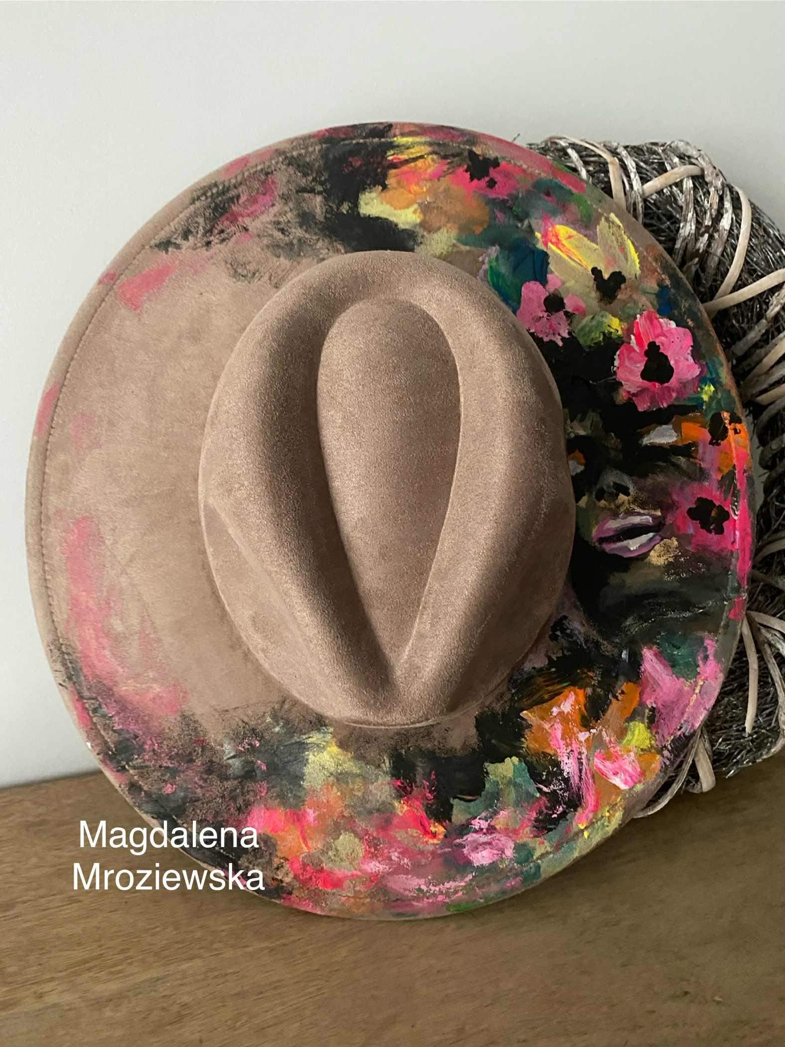 Kapelusz " Miłość"