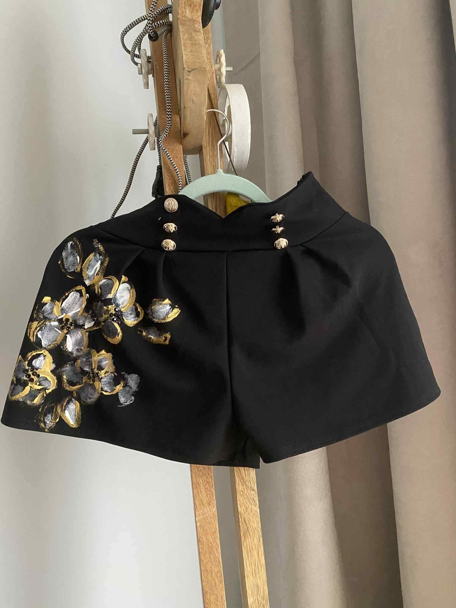 Spodenki White flowers