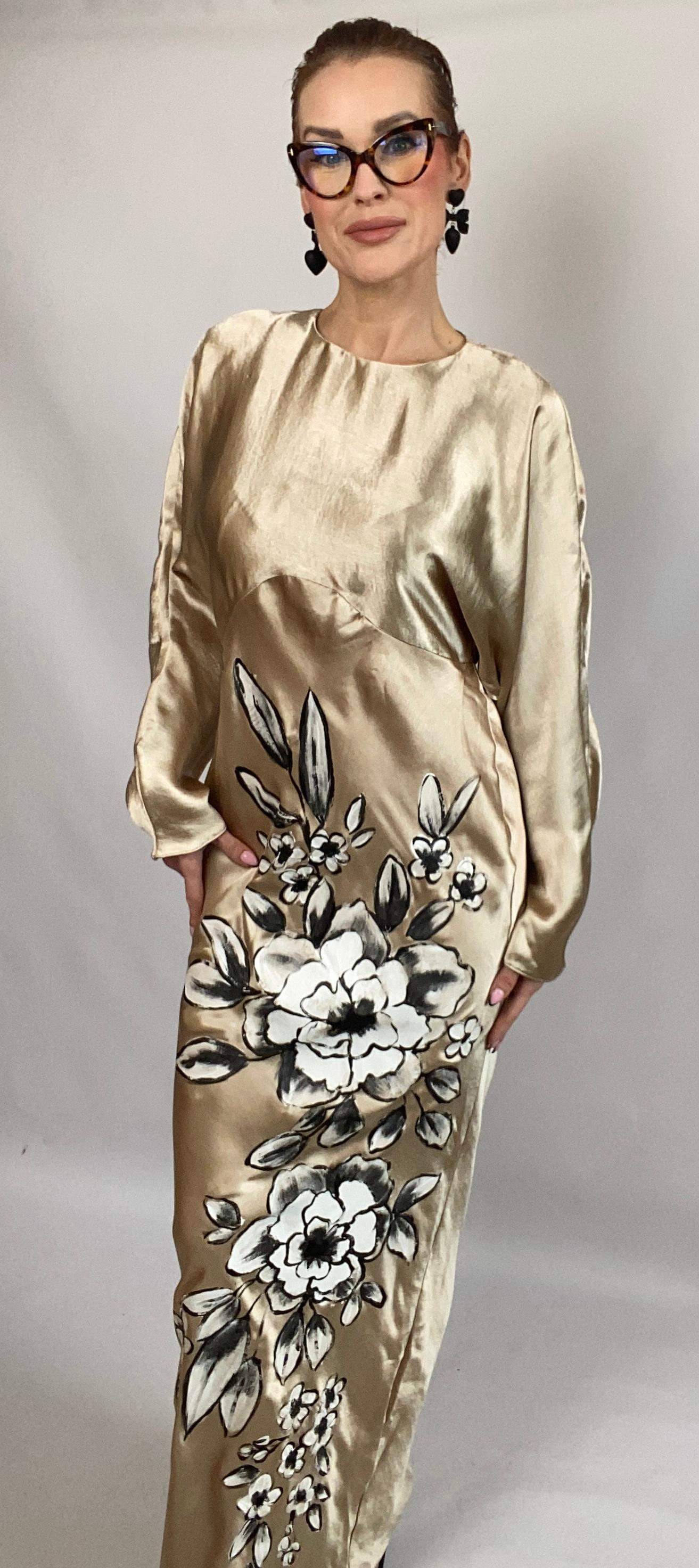 Sukienka "Delikatność" XL 1