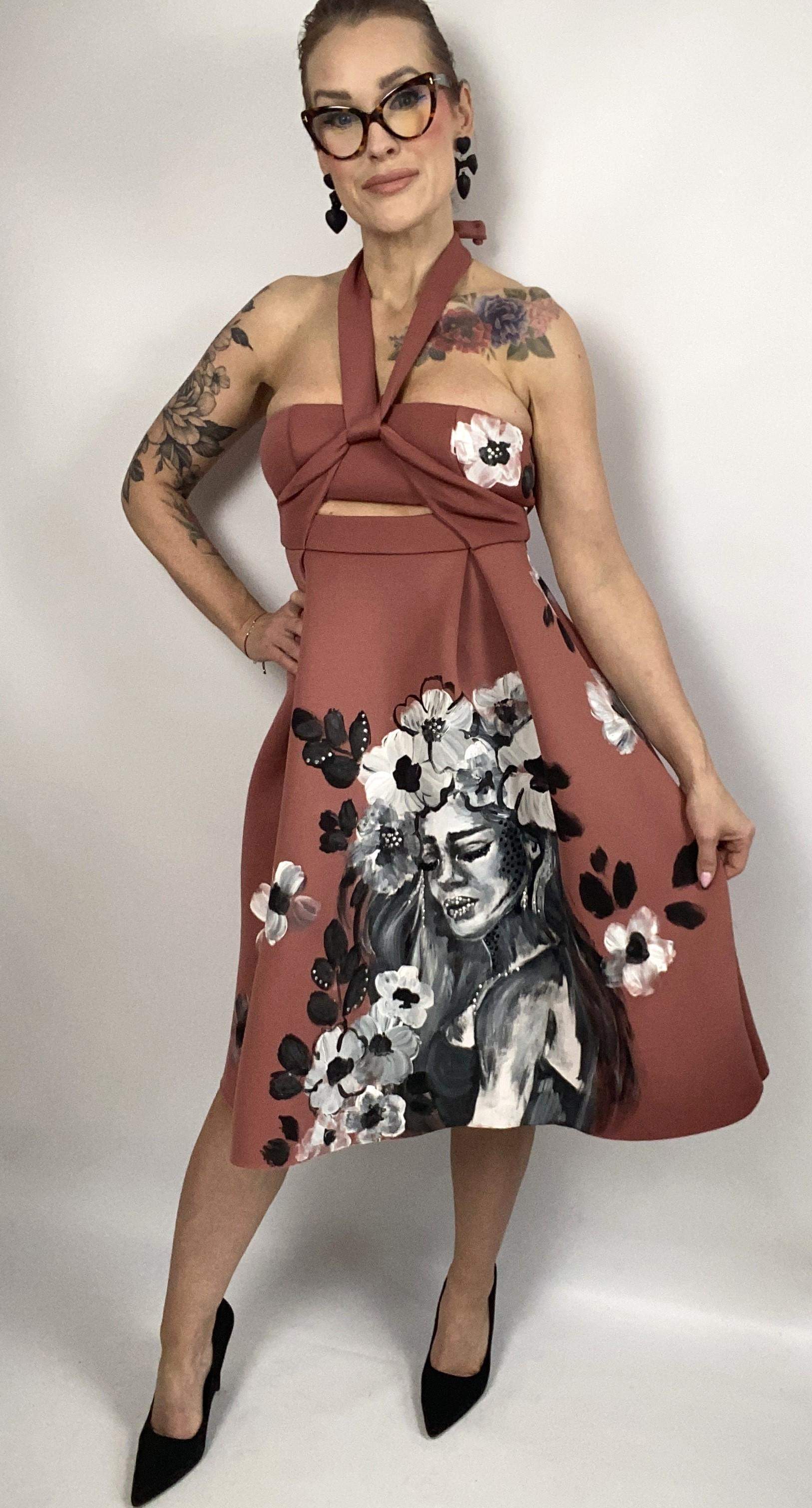 Sukienka "Kobiecość" S 0